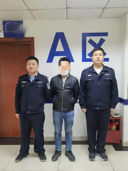 (图3) 帮信就是犯罪!龙山公安严厉打击帮助信息网络犯罪活动(图1)