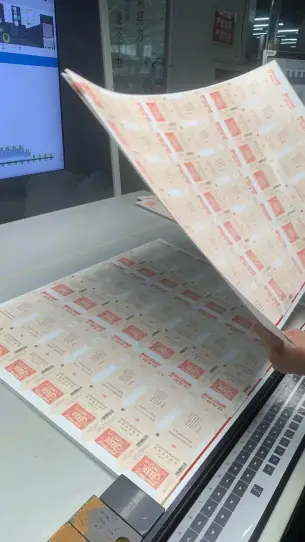 浅底色印品易墨色不均?这种工艺方式不妨一试!(图14) 浅底色印品易墨色不均?这种工艺方式不妨一试!(图14)