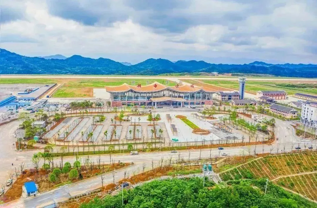 终身免门票、半价、七折 (图1)