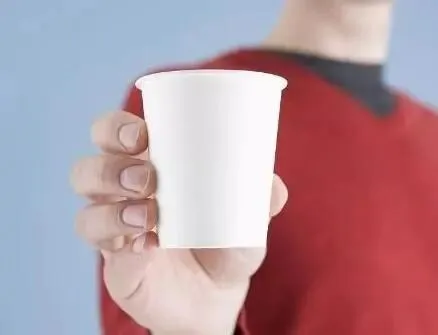生活常识-我用4招辨别一次性纸杯好坏(图1)