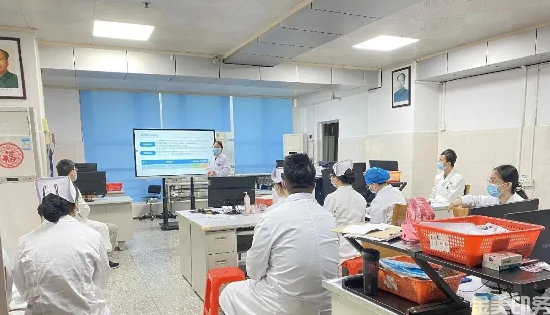 暖心慰问传关怀 精准帮扶促提升|开平市卫健局慰问中山一院驻我院专家孙逊沙、赖建洋教授(图4) 暖心慰问传关怀 精准帮扶促提升|开平市卫健局慰问中山一院驻我院专家孙逊沙、赖建洋教授(图4)