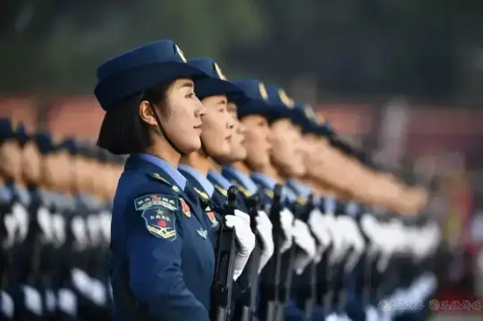 2022,报名参军(女兵)(图2) 2022,报名参军(女兵)(图1)